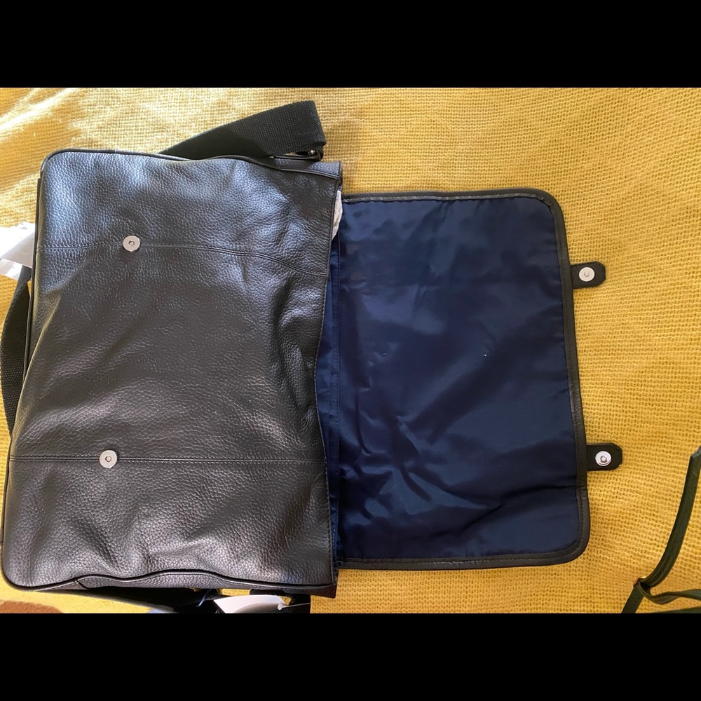 New with tags, black men’s briefcase.